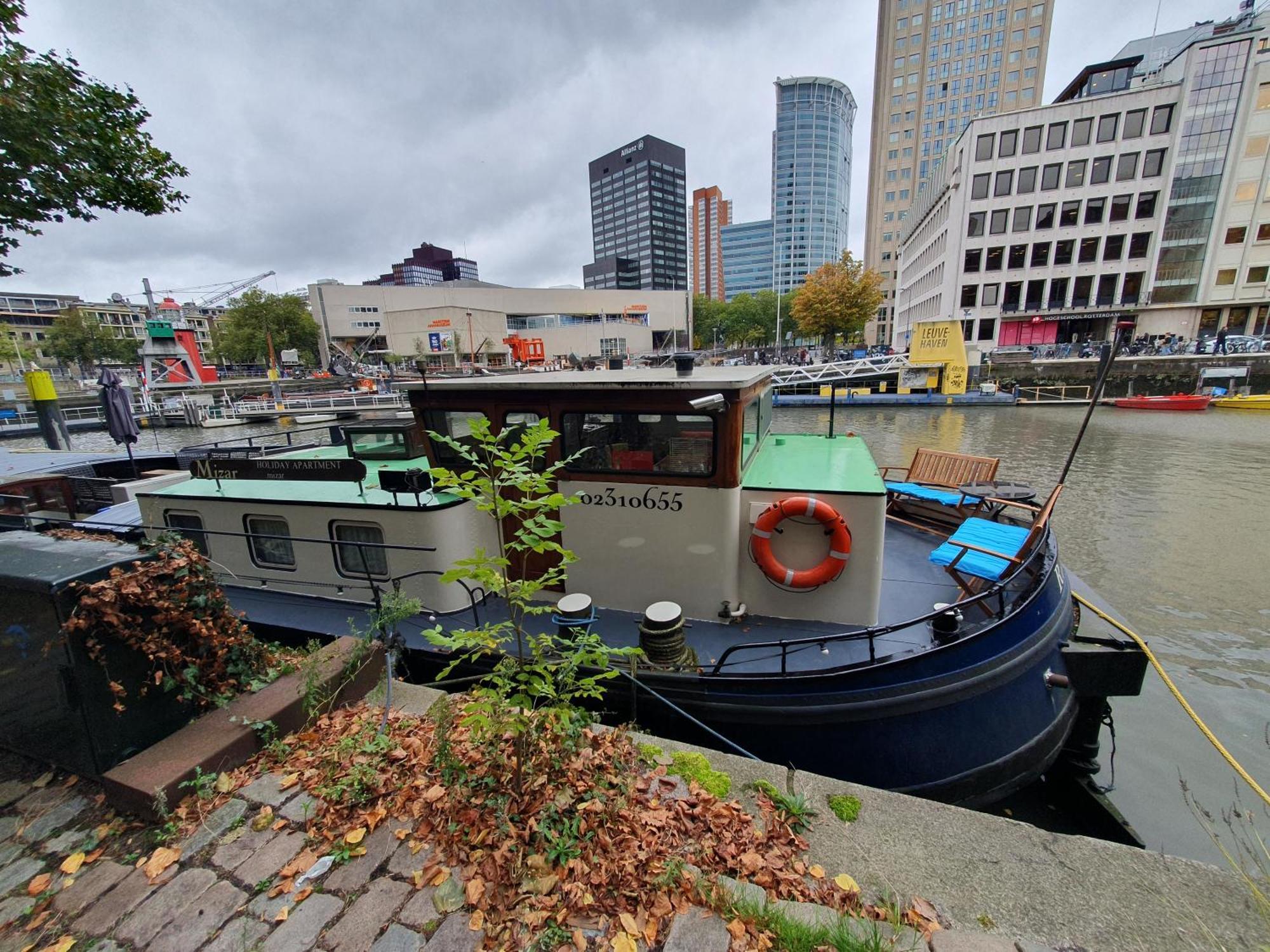 Houseboat Holiday Apartments Rotterdam Oda fotoğraf