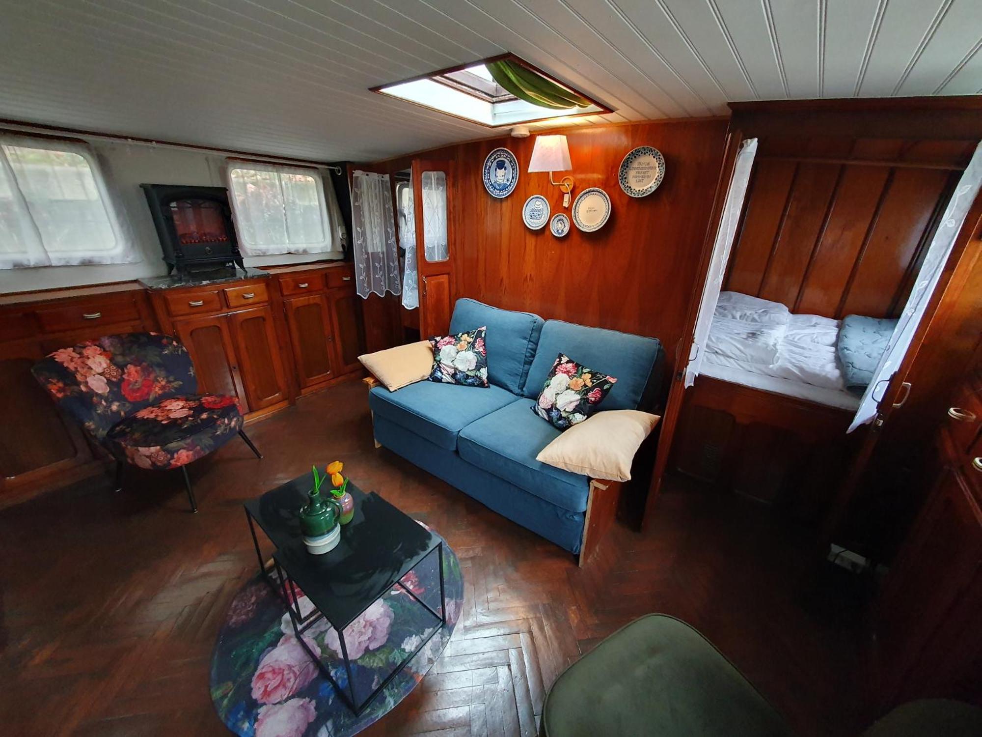 Houseboat Holiday Apartments Rotterdam Oda fotoğraf